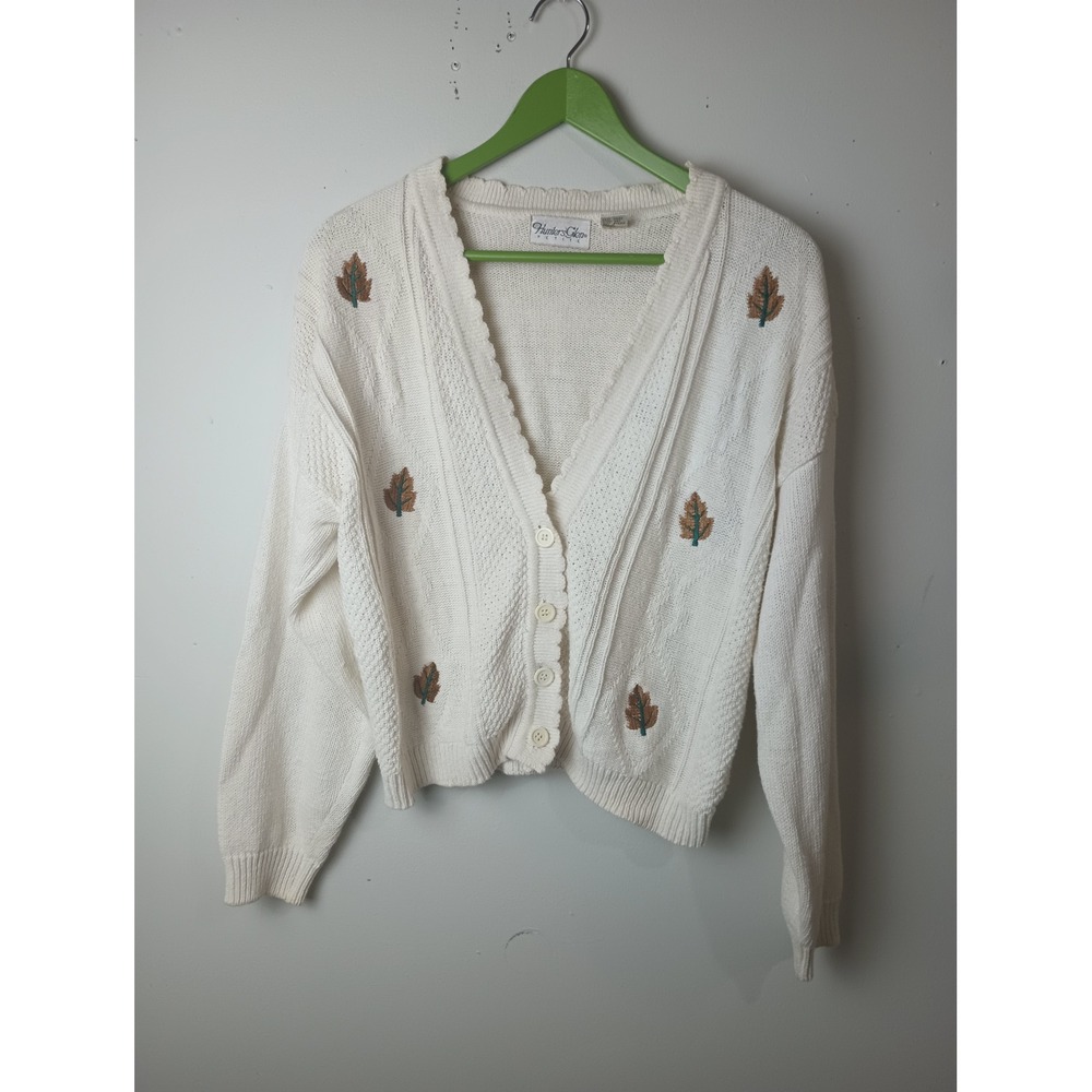 Vintage Hunters Glen Petite White Cardigan Embroidered Leaves Scalloped Trim M